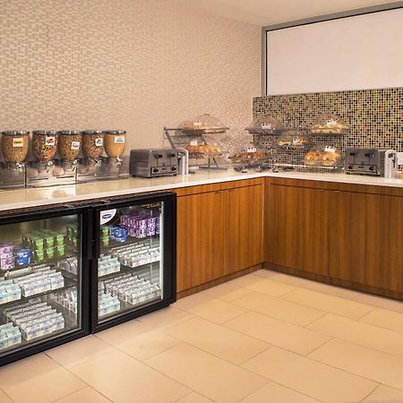 Springhill Suites By Marriott New York Laguardia Airport Bagian luar foto