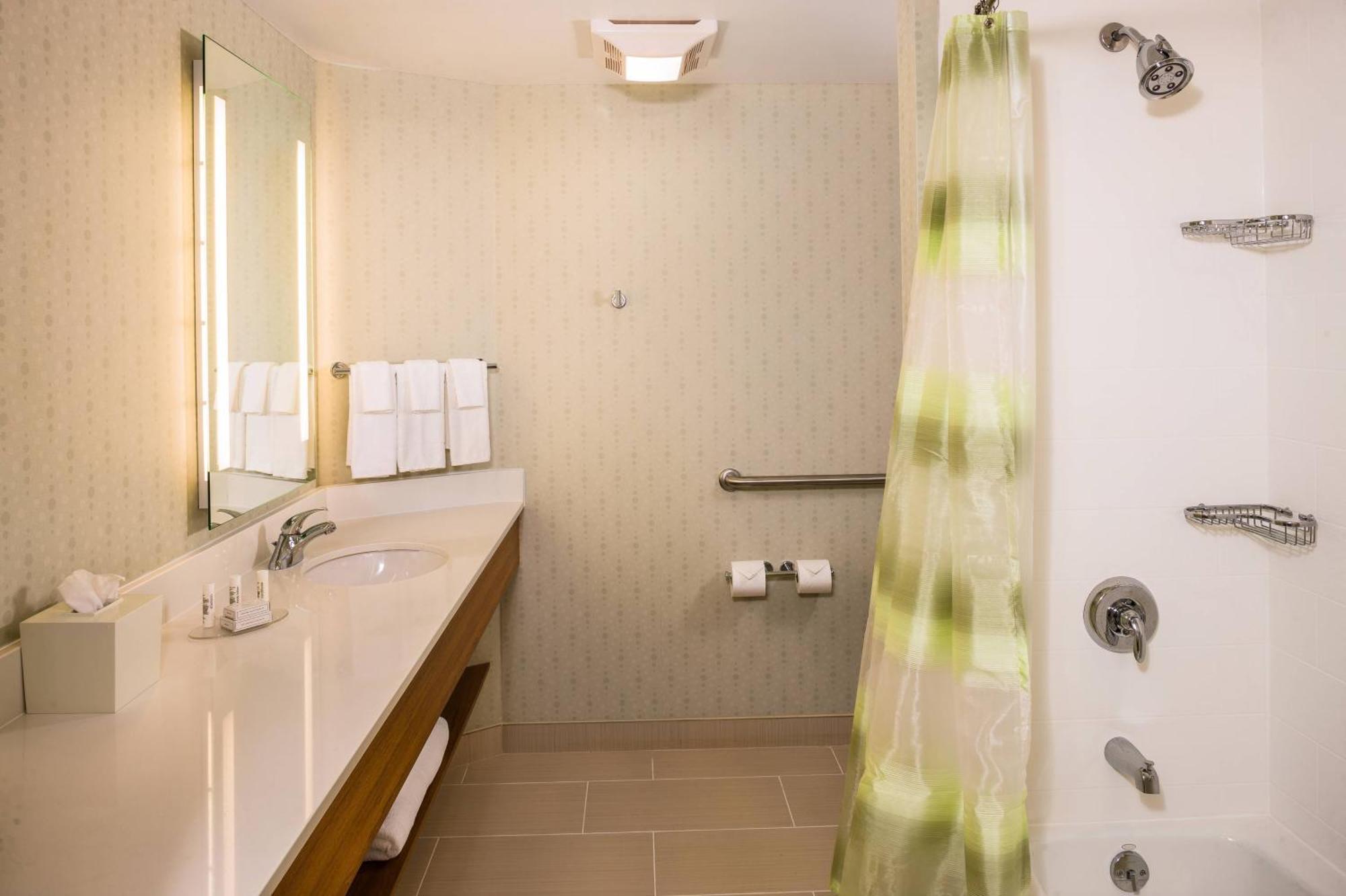 Springhill Suites By Marriott New York Laguardia Airport Bagian luar foto