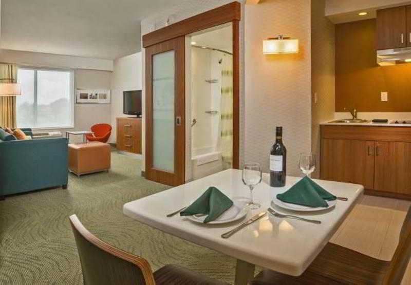 Springhill Suites By Marriott New York Laguardia Airport Bagian luar foto